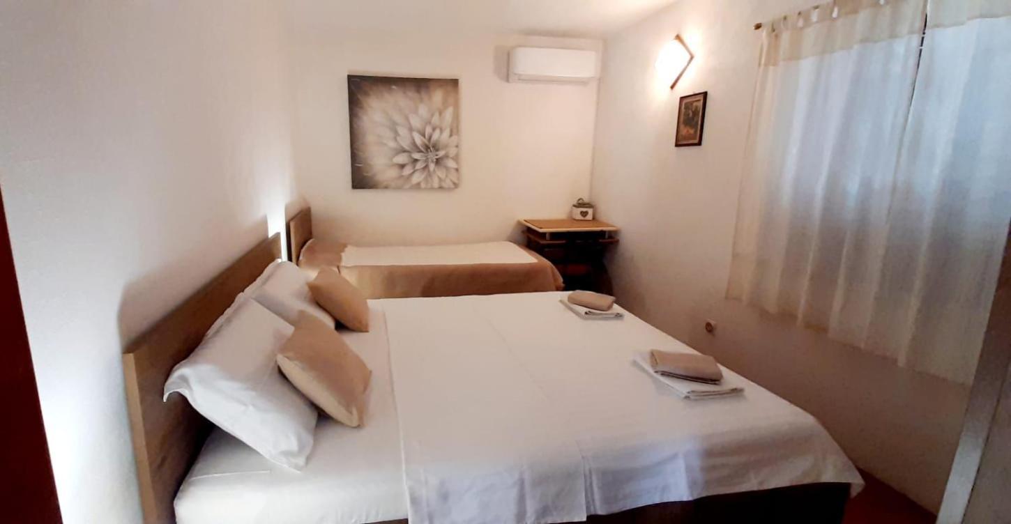 Apartman Ena By The Sea Prizba Buitenkant foto